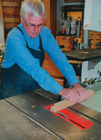 Cutting the tenons on the saw bench.