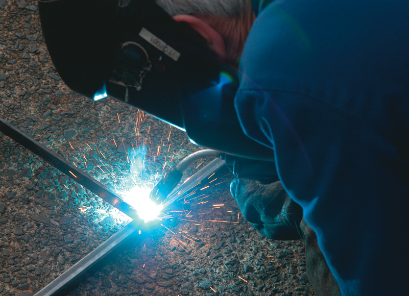 MIG welding. A gas shield mix of argon and CO2 is best for welding steel